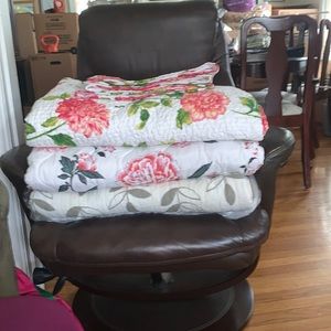 3 comforter 2 pillow cases